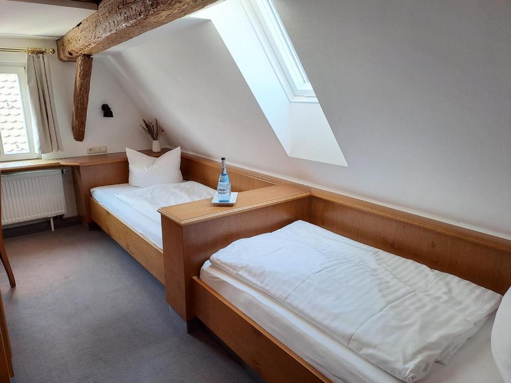 Stadthotel Waldhorn Кирххайм-унтер-Тек Экстерьер фото